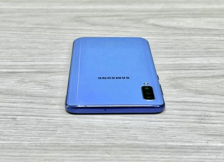 Samsung Galaxy A70 4